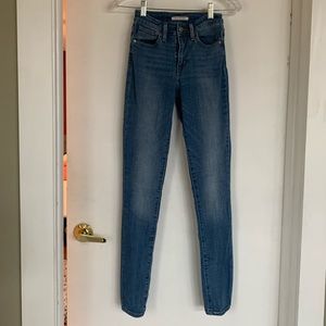 Levi’s 721 High Rise Skinny Jeans